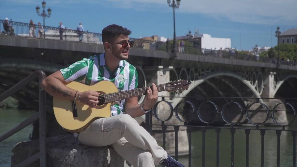 Entrevista a Teete y canta su canción de Antony