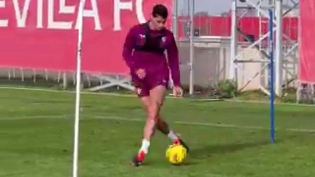 Erik Lamela ya trabaja junto a los preparadores físicos para reincorporarse al grupo lo antes posible