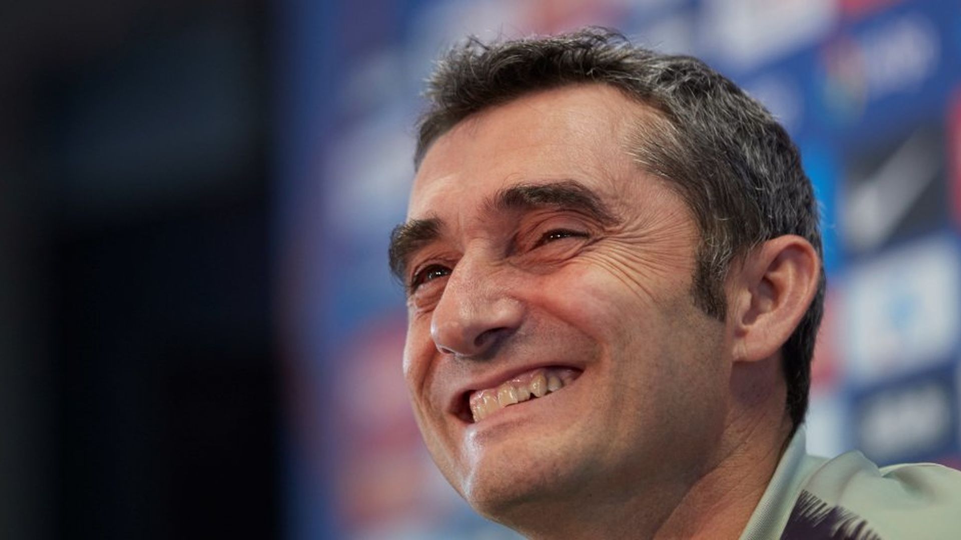 ernesto_valverde_sonrie_en_sala_de_prensa_foto_efe_001.jpg
