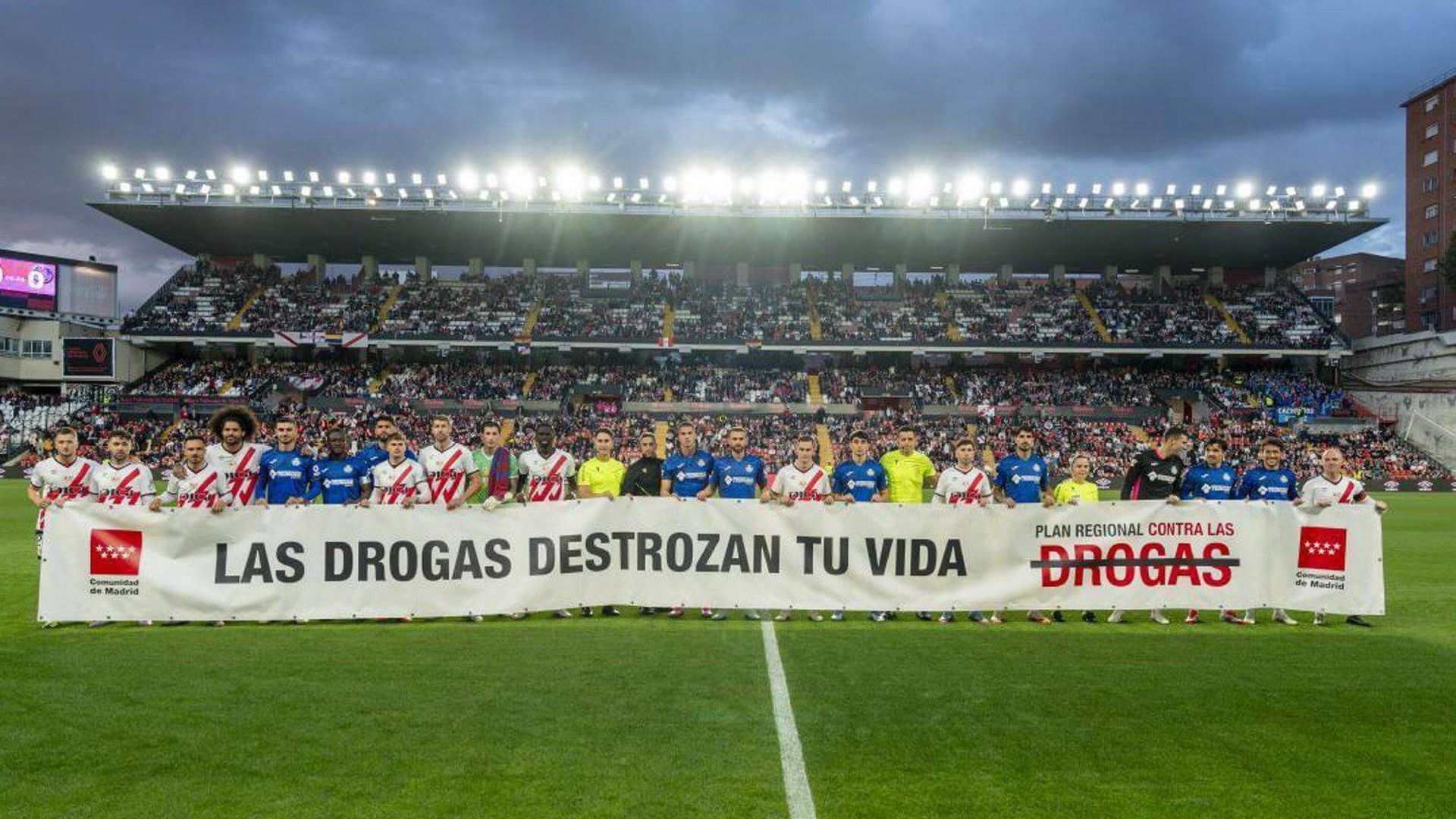 estadio_de_vallecas_001.jpg estadio_de_vallecas_001.jpg
