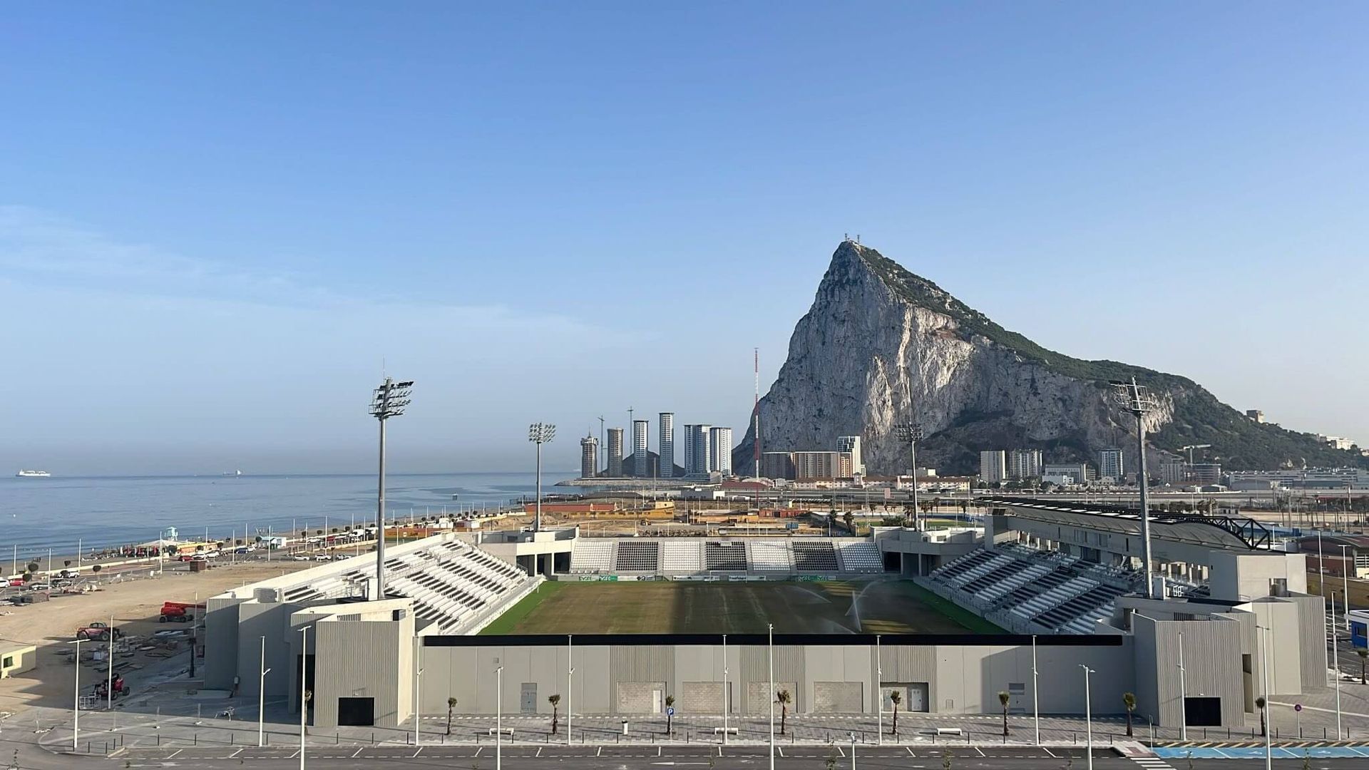 estadio_municipal_ciudad_de_la_linea_foto_real_balompedica_linense_001.jpeg estadio_municipal_ciudad_de_la_linea_foto_real_balompedica_linense_001.jpeg