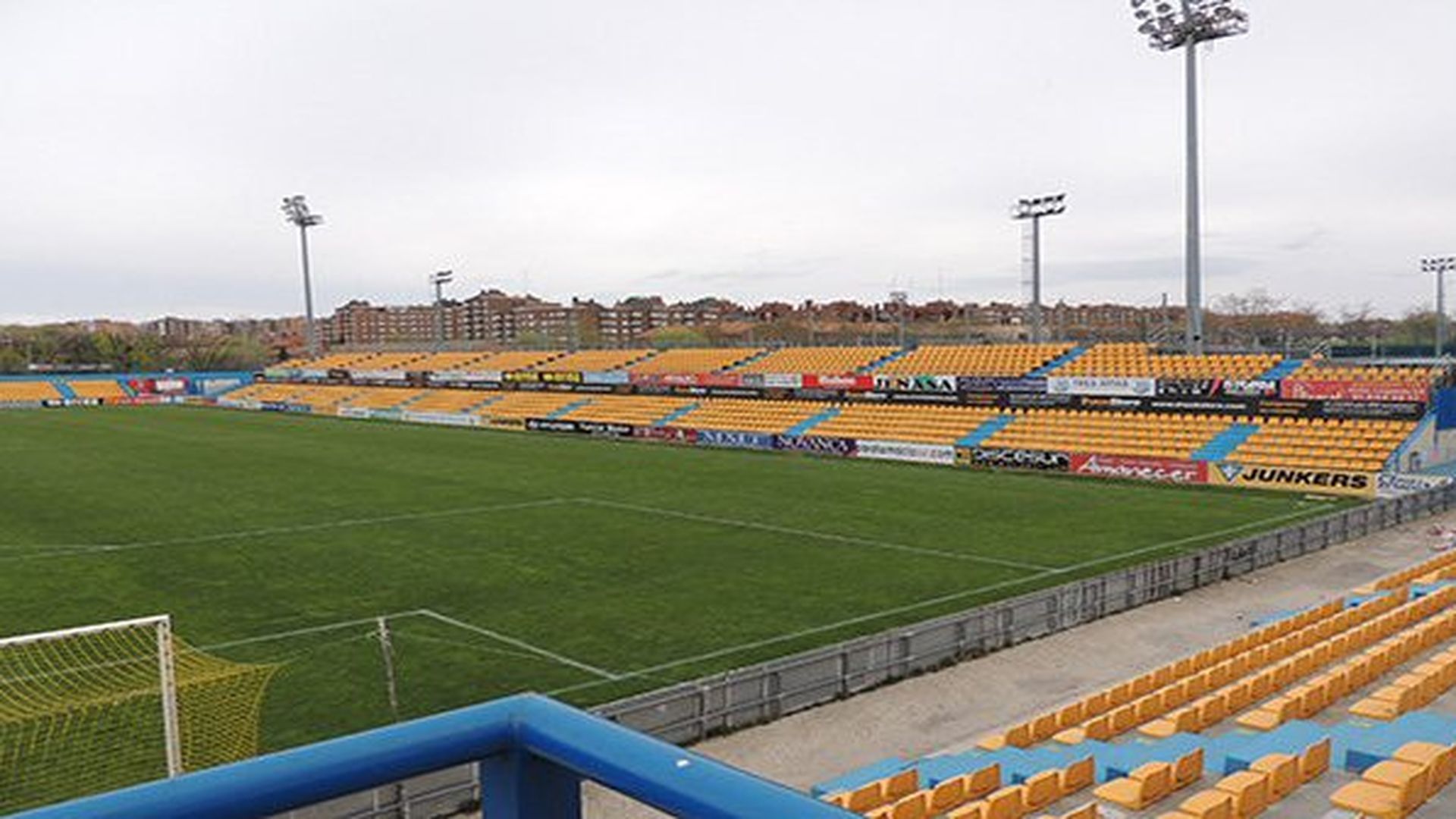 estadio_municipal_santo_domingo_de_alcorcon.jpg