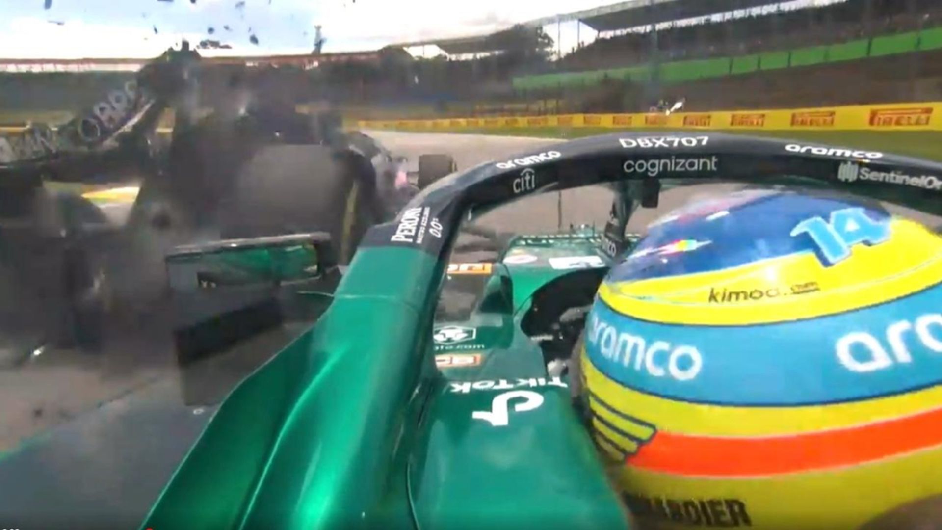 esteban_ocon_le_hace_perder_dinero_a_aston_martin_su_golpe_con_fernando_alonso_les_cos.jpg esteban_ocon_le_hace_perder_dinero_a_aston_martin_su_golpe_con_fernando_alonso_les_cos.jpg