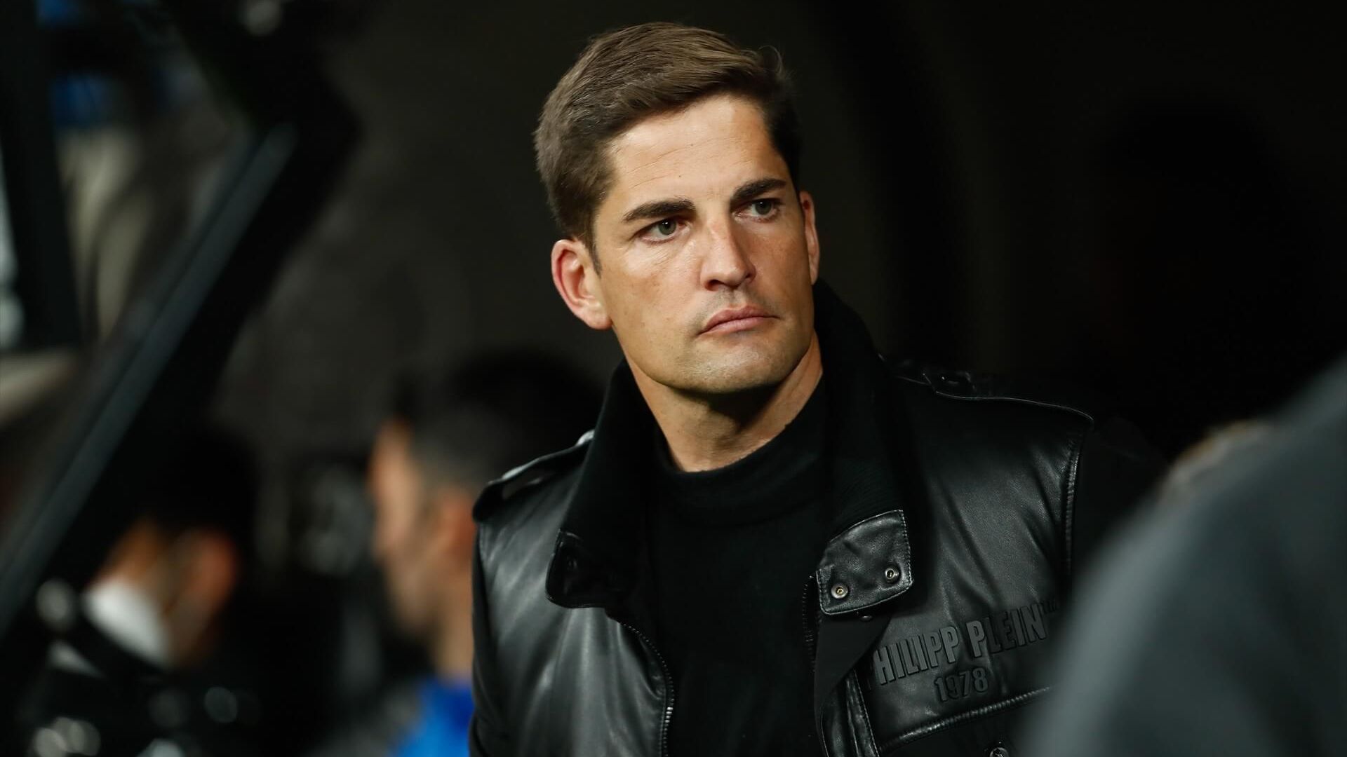 europapress_4237249_robert_moreno_coach_of_granada_looks_on_during_the_spanish_league_.jpg europapress_4237249_robert_moreno_coach_of_granada_looks_on_during_the_spanish_league_.jpg