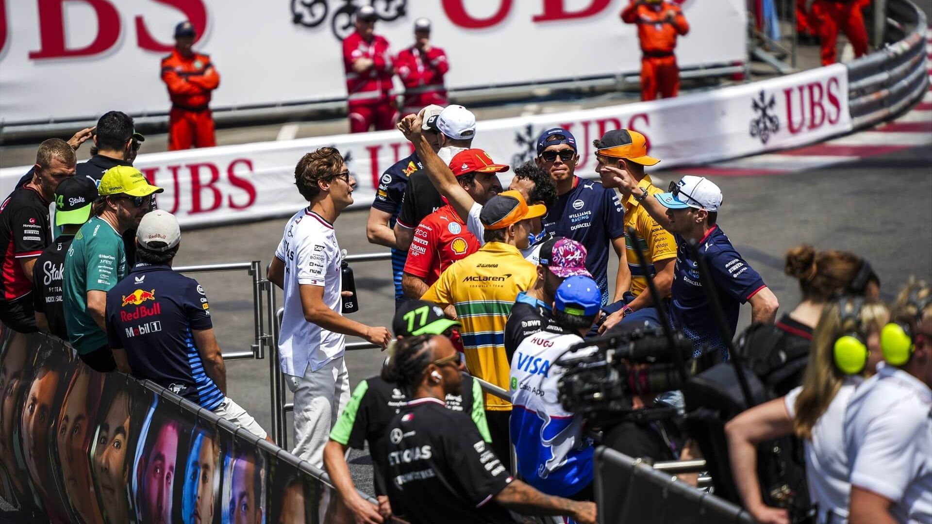 europapress_5988095_drivers_parade_russell_george_gbr_mercedes_amg_f1_team_w15_portrai_001.jpg europapress_5988095_drivers_parade_russell_george_gbr_mercedes_amg_f1_team_w15_portrai_001.jpg