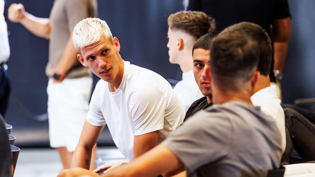 El Barça le ha asegurado a Dani Olmo que será inscrito este sábado