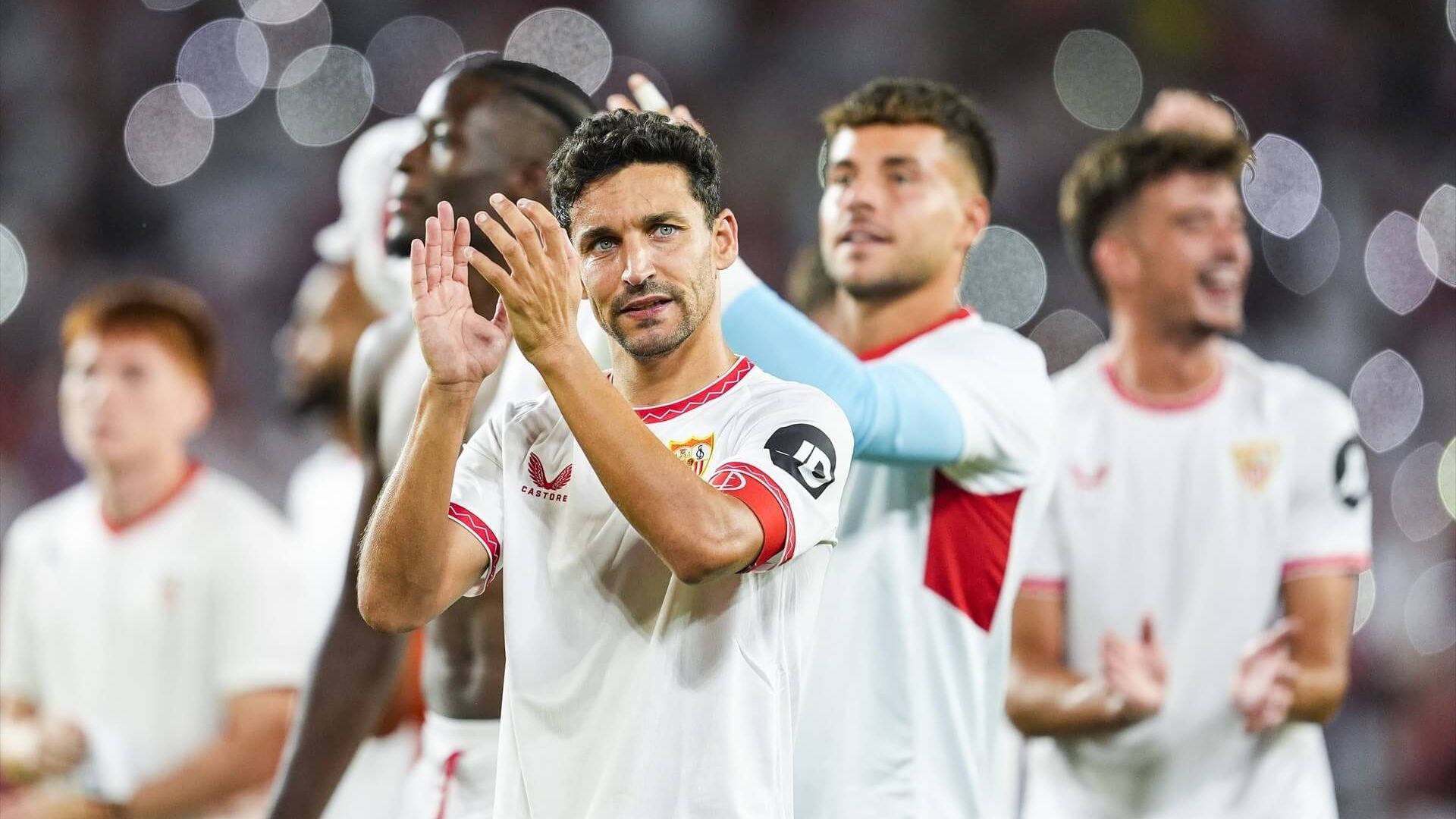 europapress_6261544_jesus_navas_of_sevilla_fc_gestures_during_the_spanish_league_lalig_001.jpg