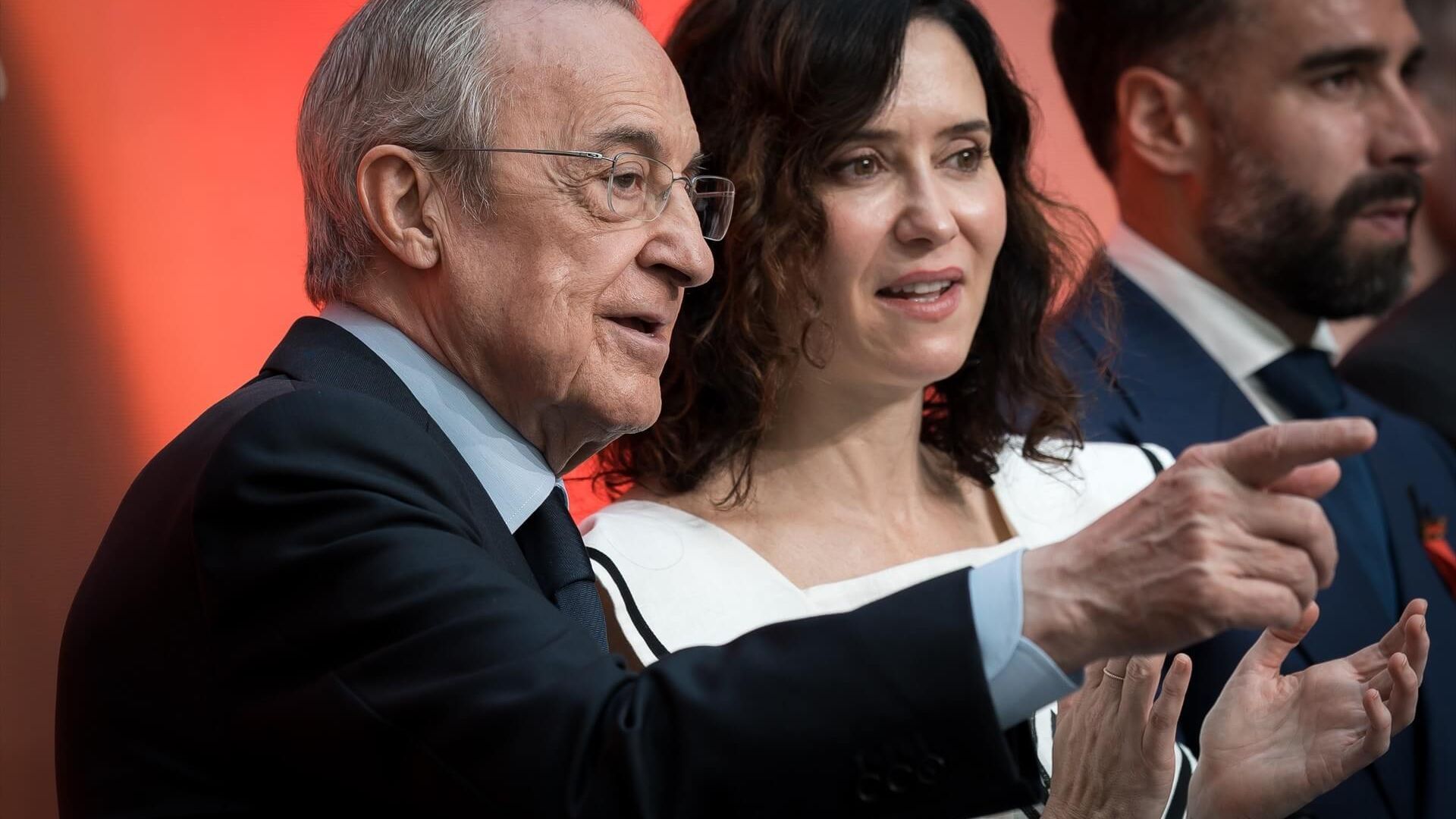 europapress_6752954_presidente_real_madrid_florentino_perez_presidenta_comunidad_madri_001.jpg europapress_6752954_presidente_real_madrid_florentino_perez_presidenta_comunidad_madri_001.jpg