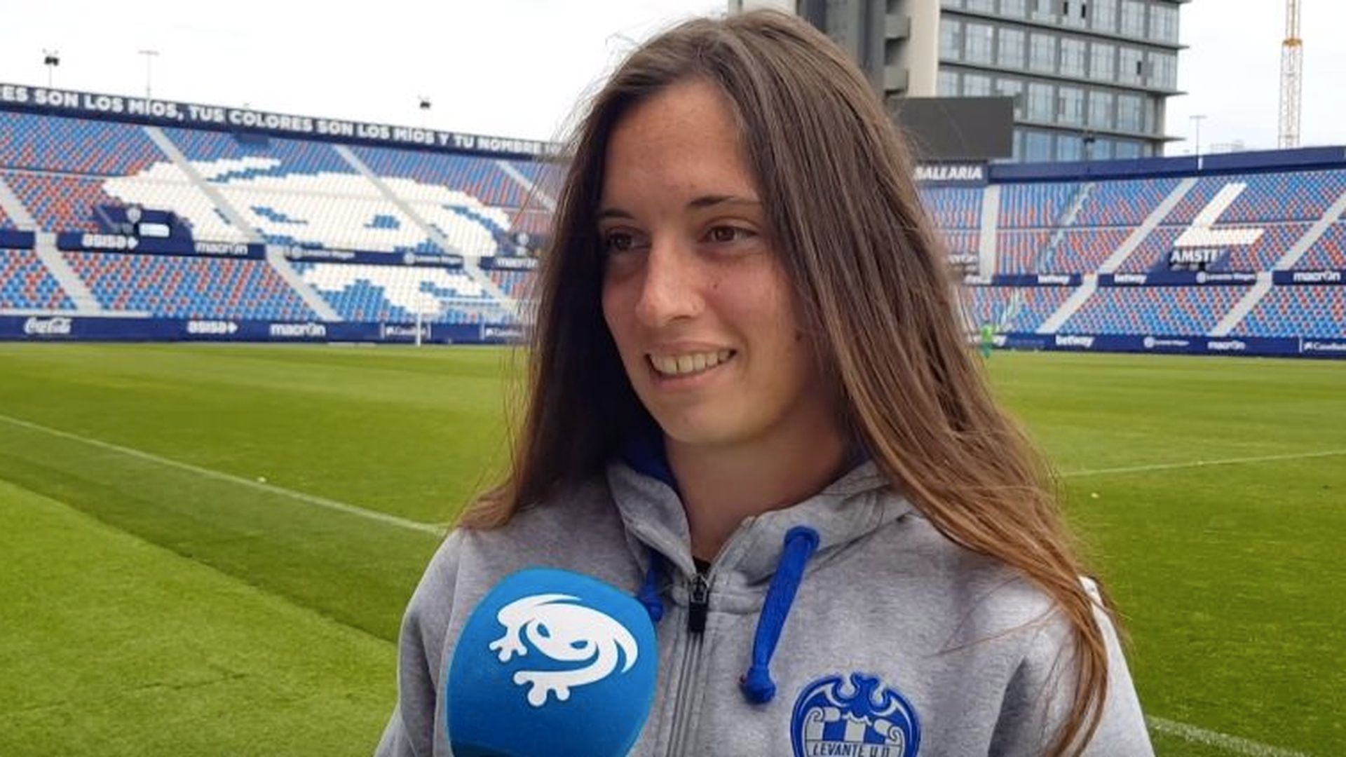 eva_navarro_unopng.png eva_navarro_unopng.png