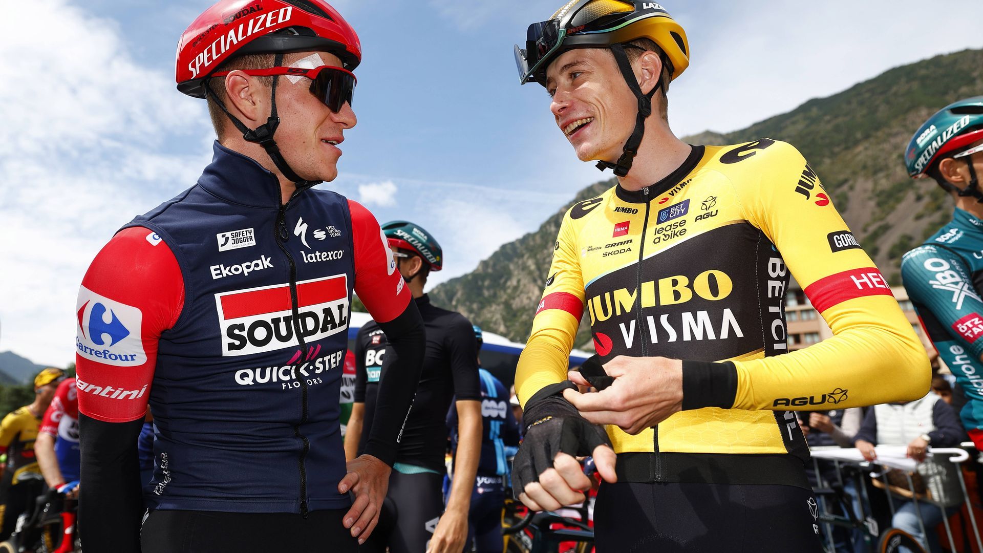 evenepoel_y_vingegaard_en_la_cuarta_etapa_de_la_vuelta_2023_foto_cordon_press_001.jpg
