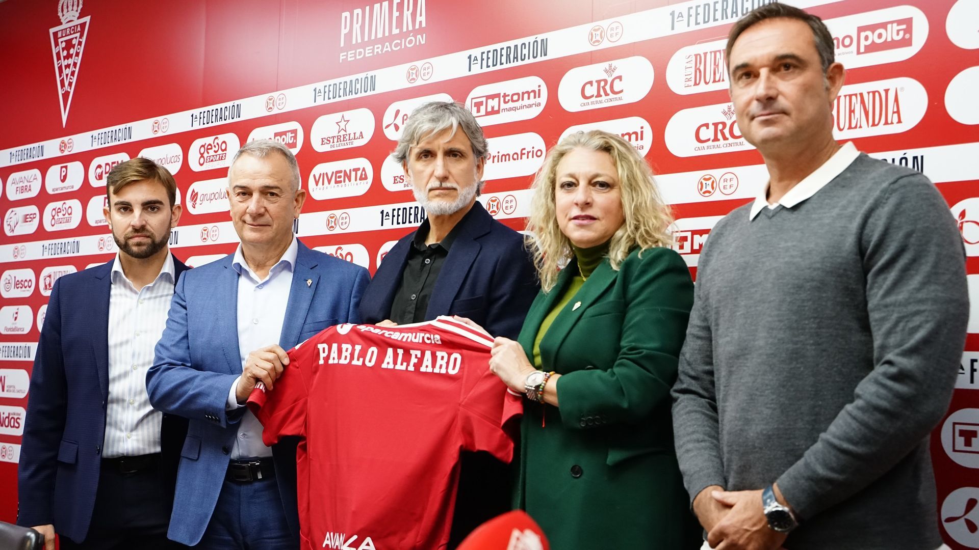 f_fbh1xxoaarsmpjpg_001.jpg f_fbh1xxoaarsmpjpg_001.jpg