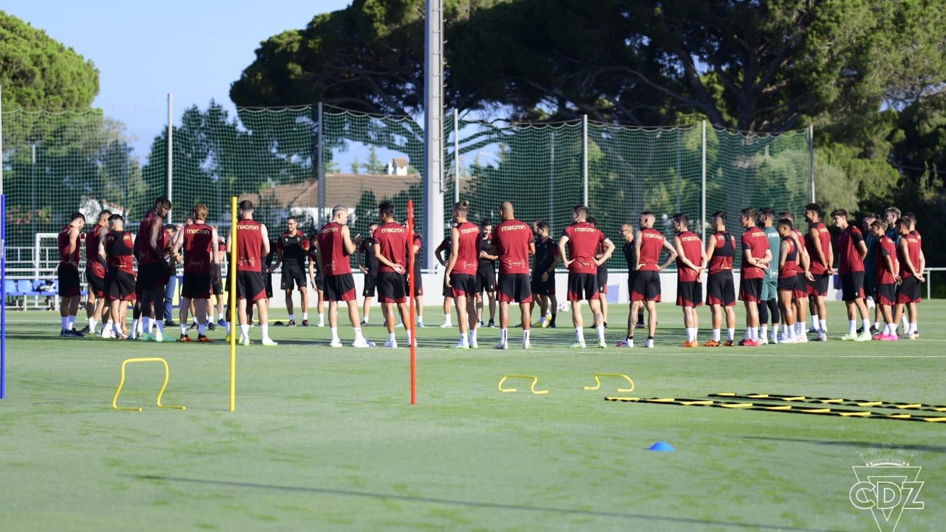 f0f1gupwwaa11uqjpg_001.jpg f0f1gupwwaa11uqjpg_001.jpg