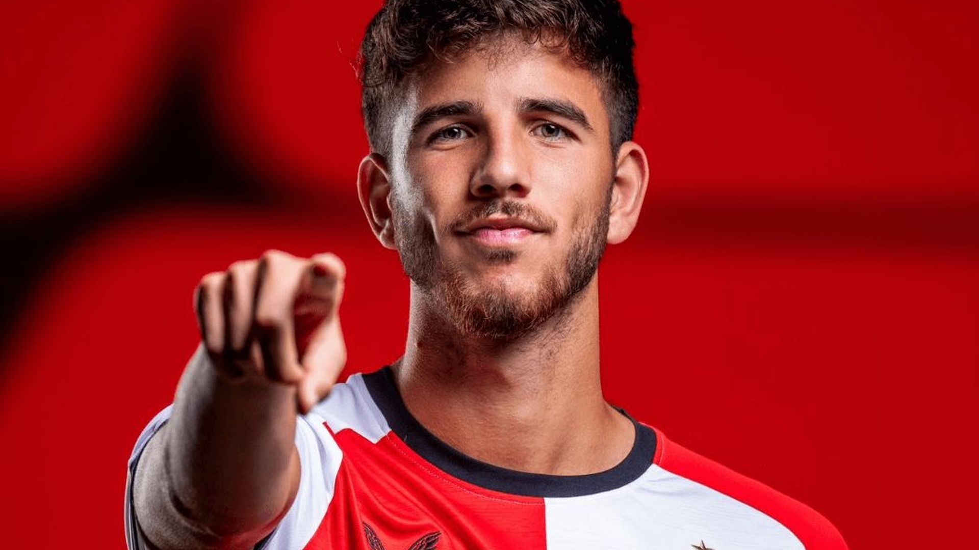 facu_gonzalez_nuevo_jugador_del_fayenoord_foto__facugonzalez33_001.png facu_gonzalez_nuevo_jugador_del_fayenoord_foto__facugonzalez33_001.png