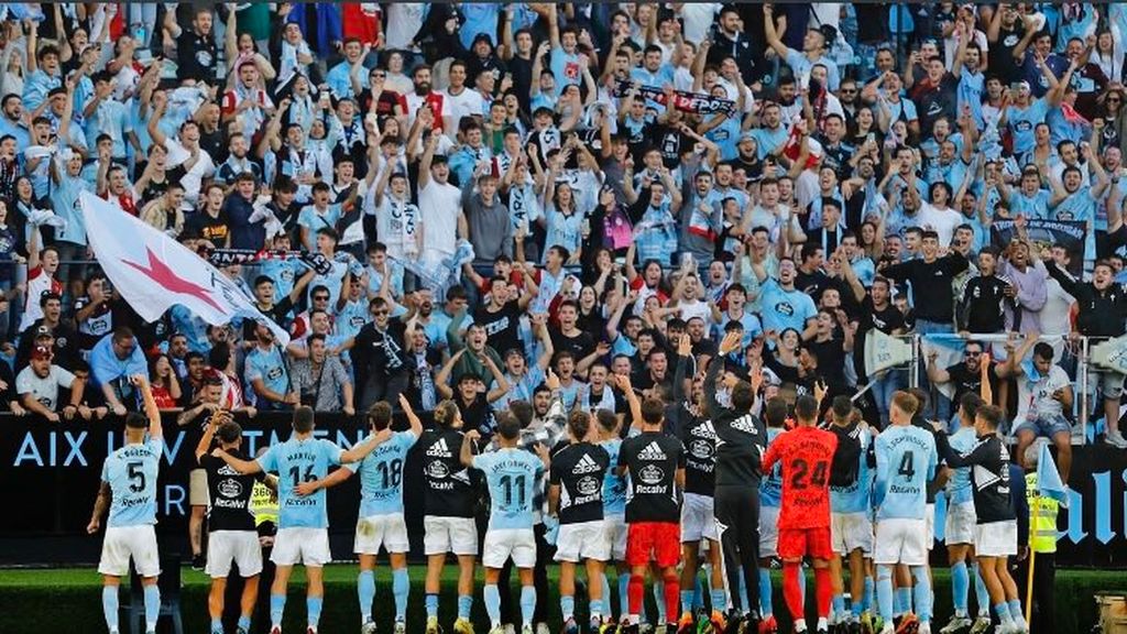 La celebración del Celta B con su afición