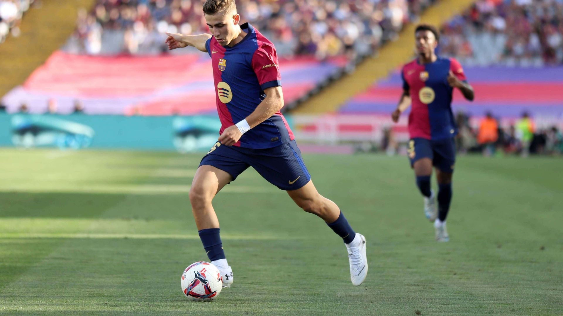 fermin_lopez_en_un_partido_del_barcelona_foto_cordon_press_001.jpg fermin_lopez_en_un_partido_del_barcelona_foto_cordon_press_001.jpg