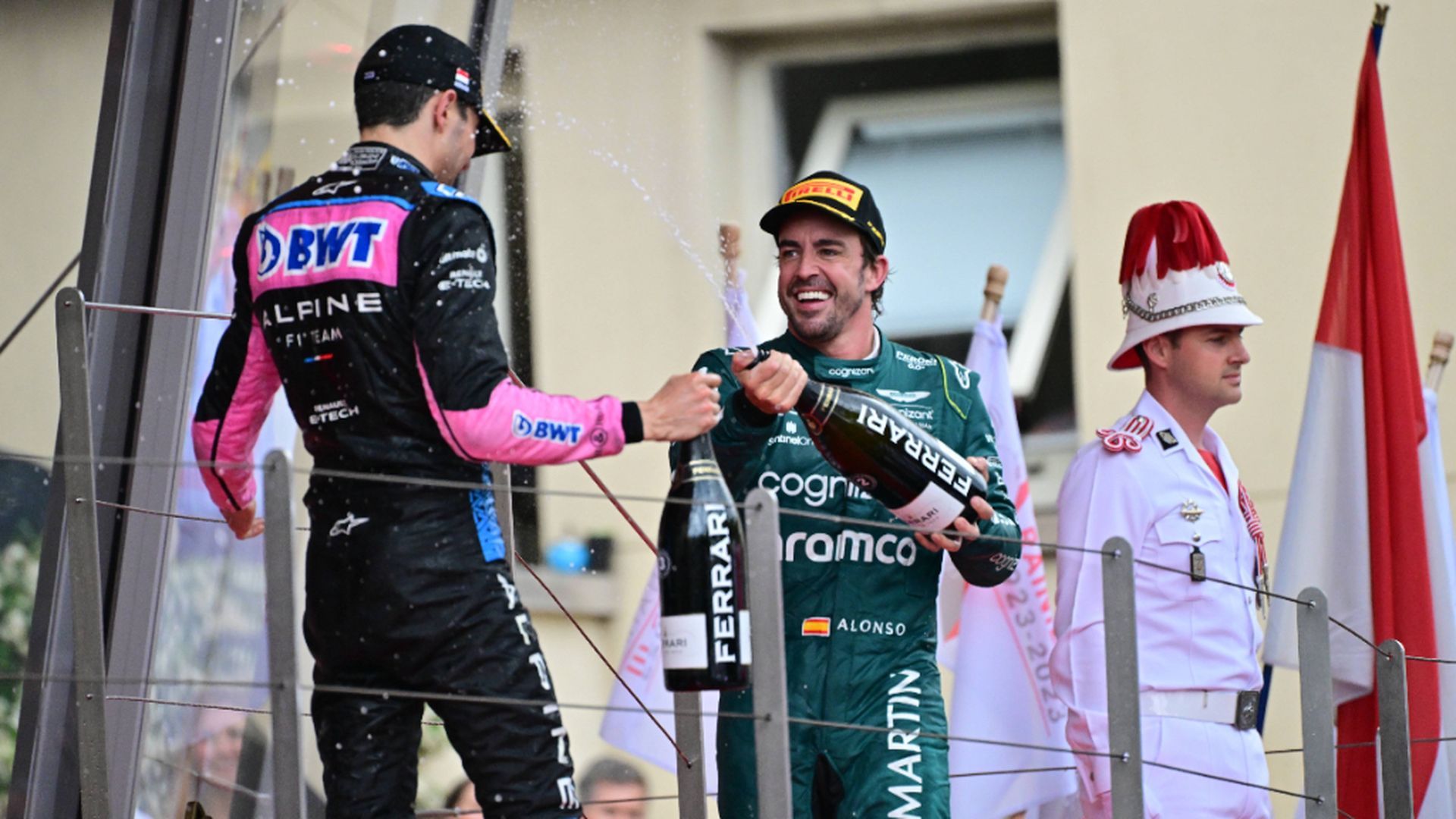 fernando_alonso_celebra_su_segunda_posicion_en_el_gp_de_monaco_2023_cordon_press_002.jpg