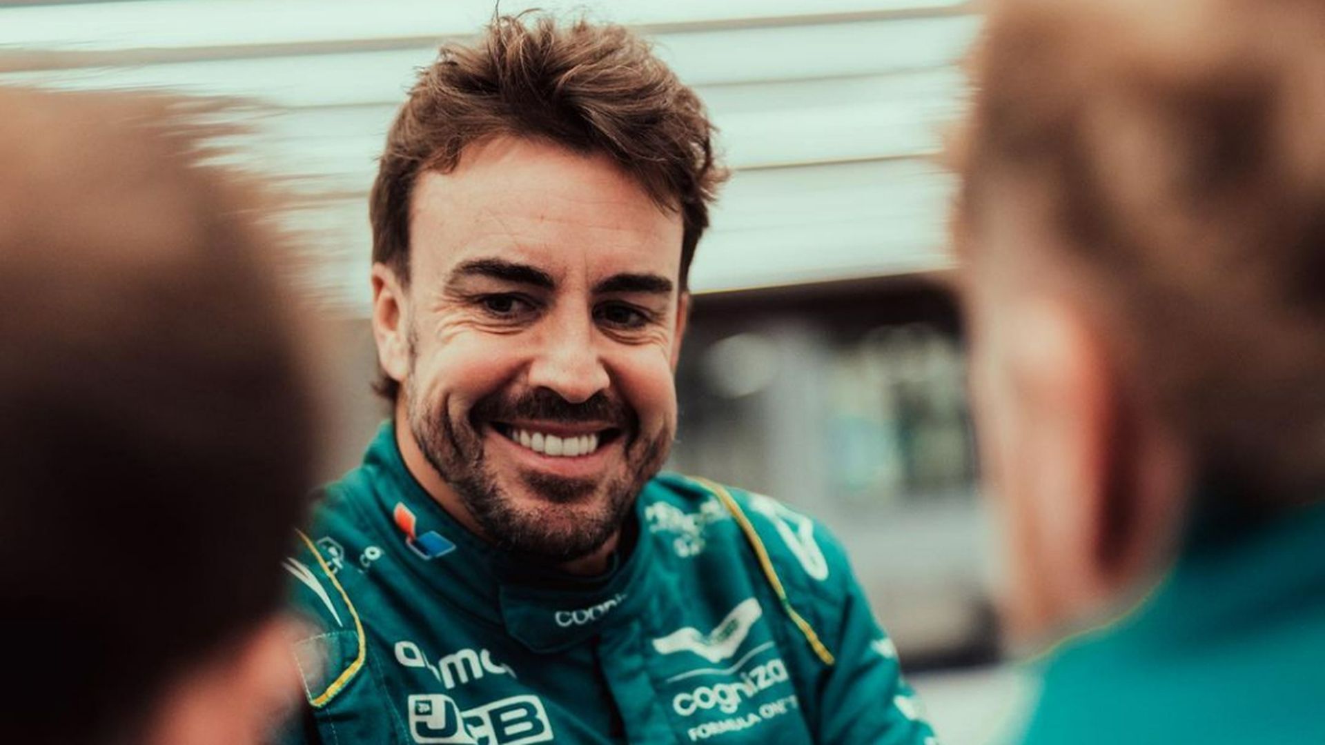 fernando_alonso_y_la_broma_al_jefe_de_aston_martin_001.jpg fernando_alonso_y_la_broma_al_jefe_de_aston_martin_001.jpg