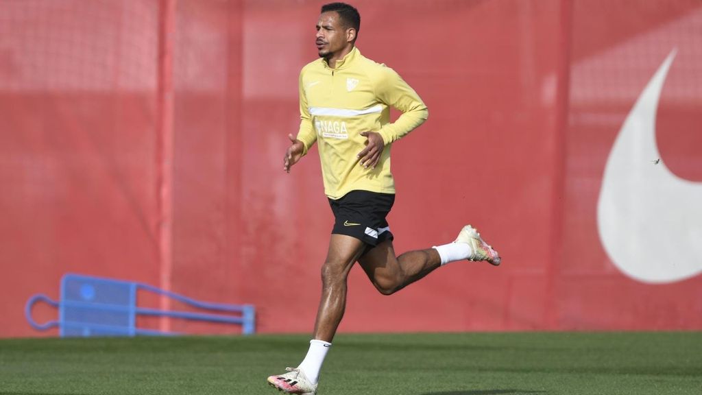 Fernando se entrena en solitario