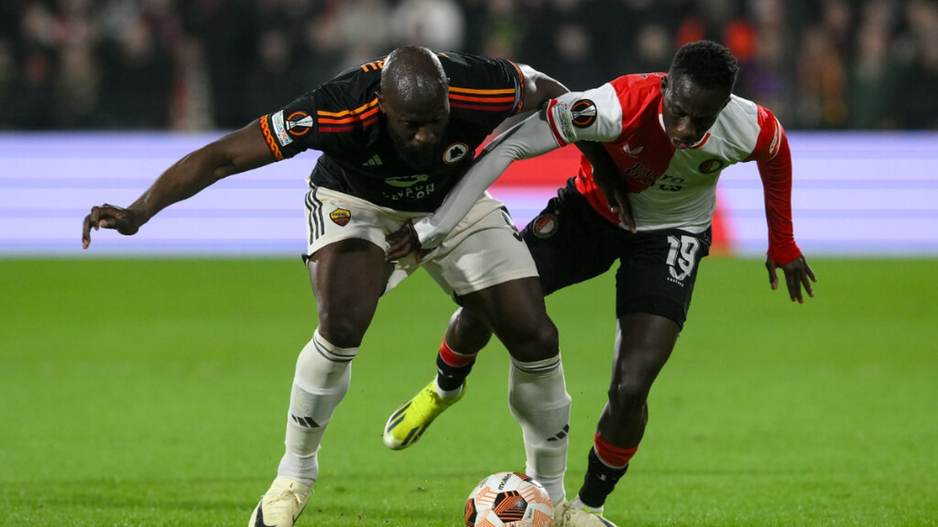 feyenoord___roma_en_la_ida_de_los_dieciseisavos_de_la_europa_league__officialasroma.jpg feyenoord___roma_en_la_ida_de_los_dieciseisavos_de_la_europa_league__officialasroma.jpg