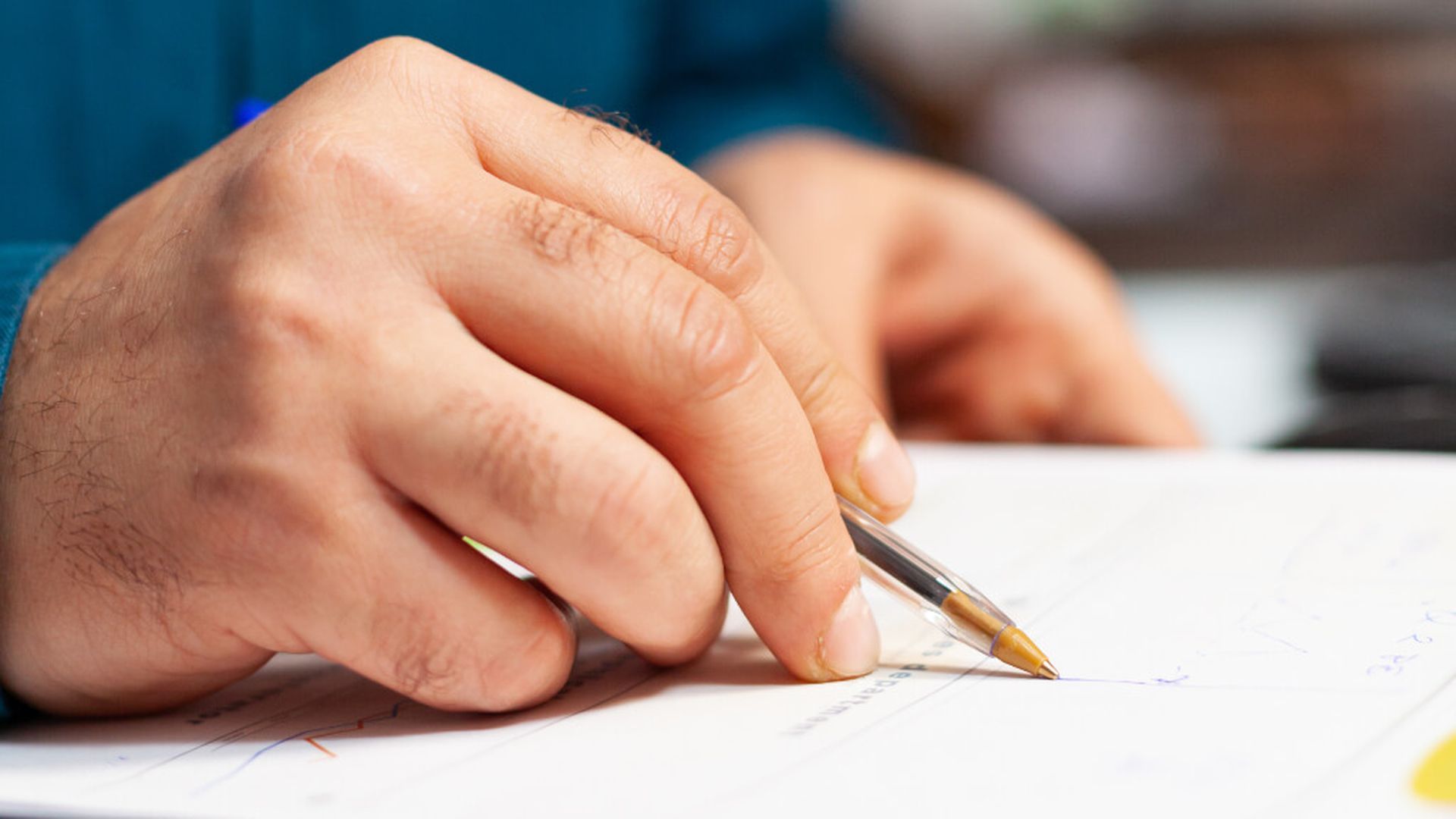 firma_papelesjpg.jpg firma_papelesjpg.jpg