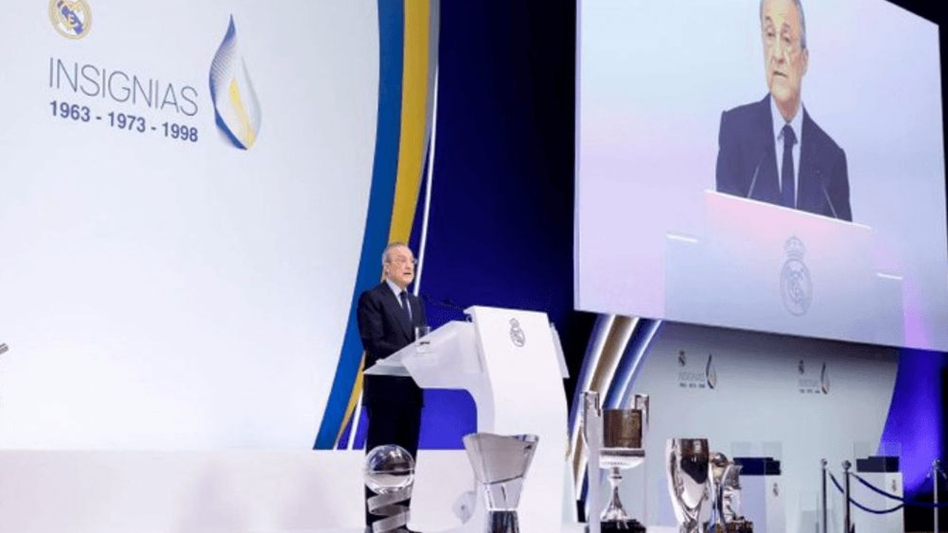 florentino_perez_en_el_acto_de_insignias_del_real_madrid.png