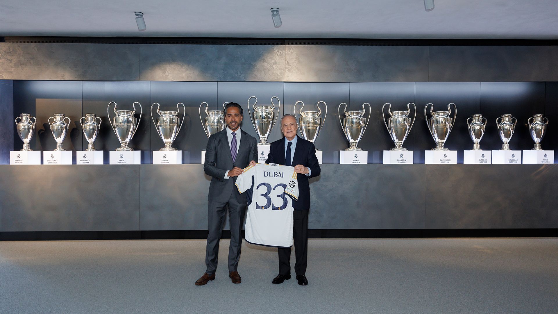 florentino_perez_y_issam_kazim_firman_un_acuerdo_entre_el_real_madrid_y_visit_dubai_fo.jpg