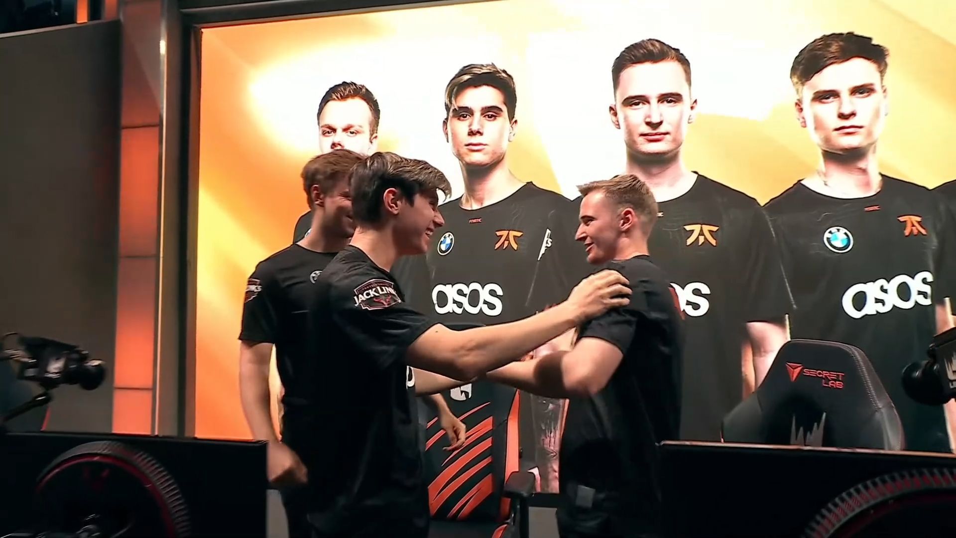 Fnatic-Misftis-World-2022.jpg