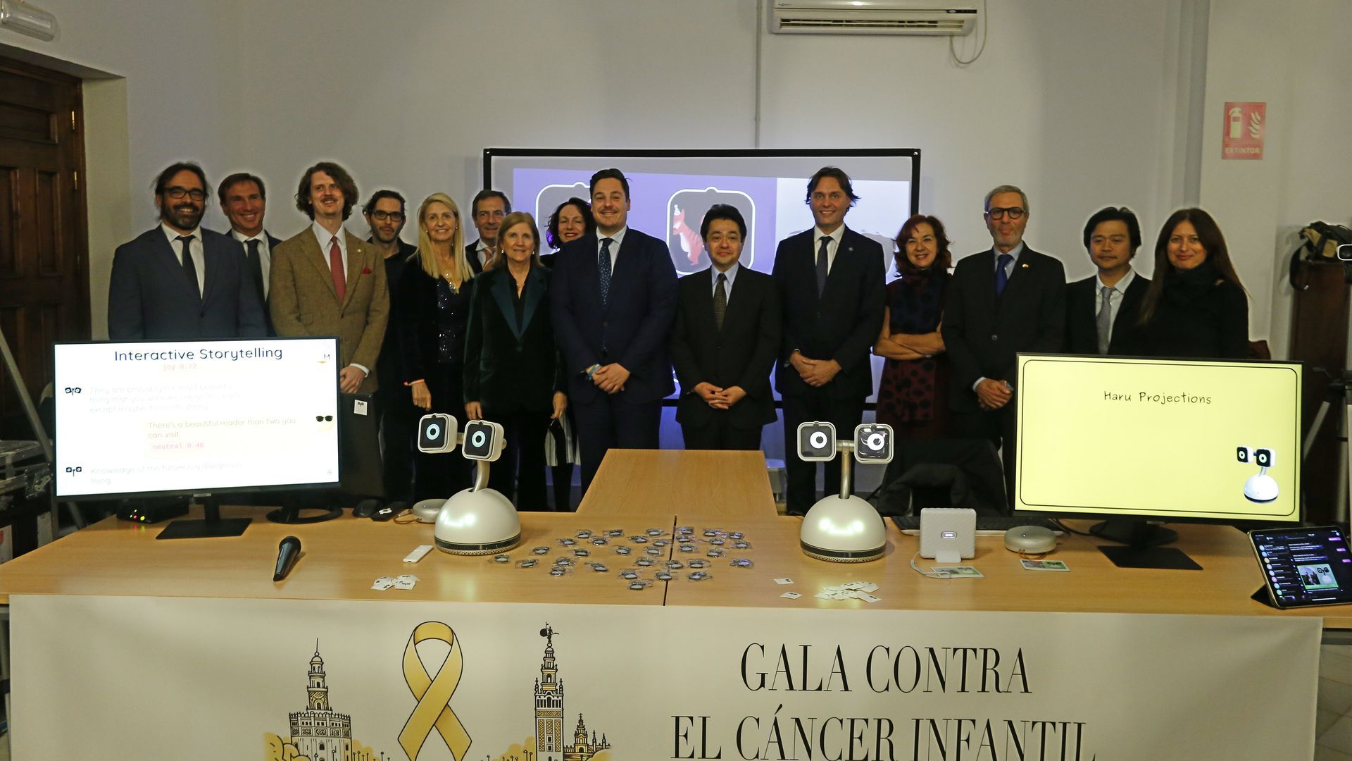 foto_1_autoridades_investigadores_y_representantes_del_honda_research_institute_con_lo.jpg