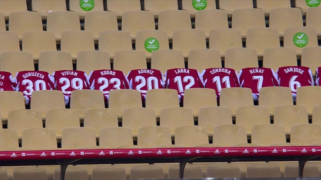 (MEDIASET) Aduriz, Beñat, San José... El homenaje a los que llevaron al Athletic a la final y no han podido estar