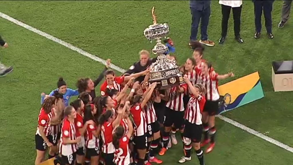 (MEDIASET) El golazo de córner que le dio al Athletic femenino la victoria en el Carranza