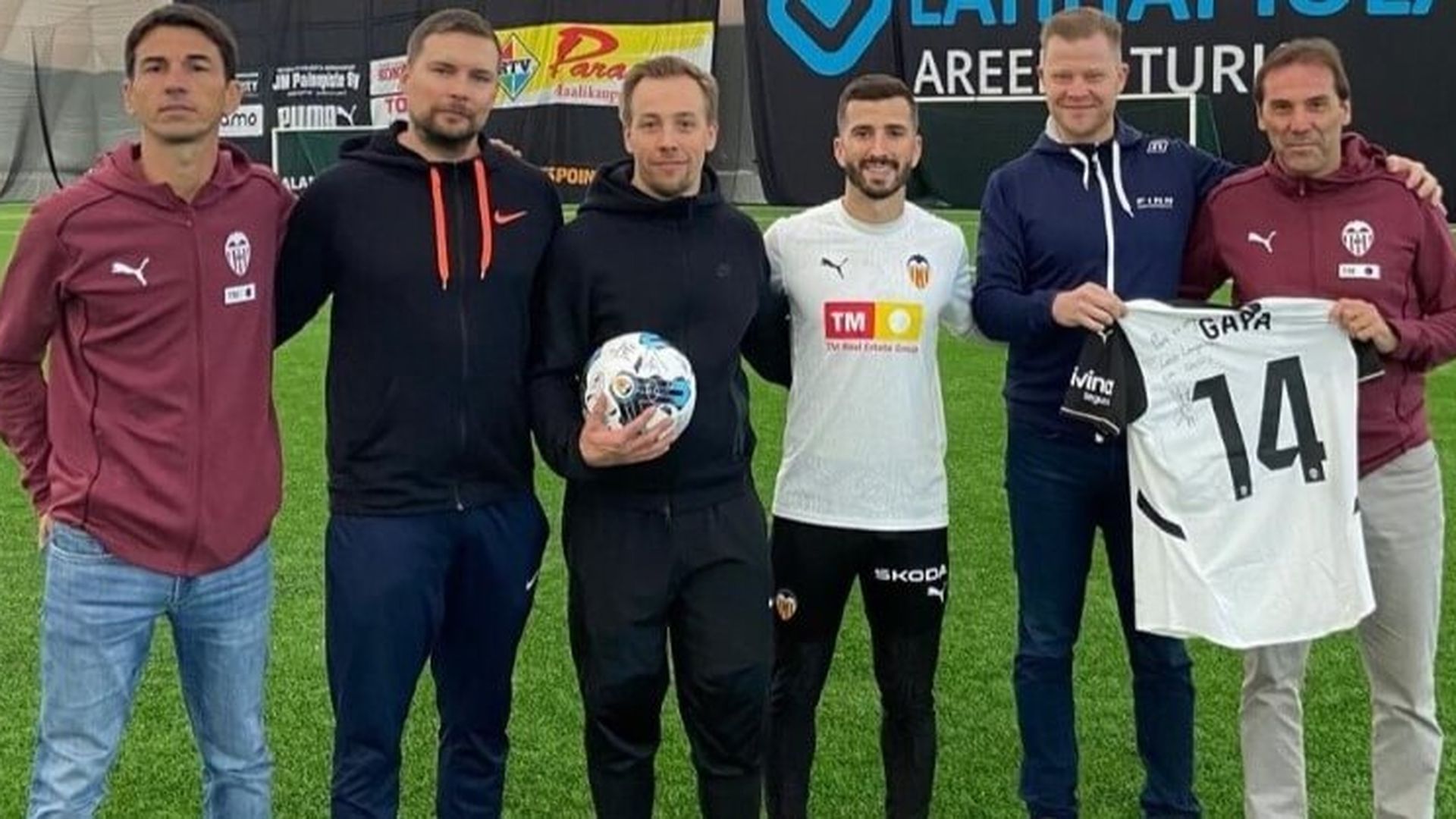 foto_de_izq_a_dcha_jordi_sorli_dos_fisios_de_la_clinica_de_lasse_lempainen_lasse_lempa_001.jpeg foto_de_izq_a_dcha_jordi_sorli_dos_fisios_de_la_clinica_de_lasse_lempainen_lasse_lempa_001.jpeg