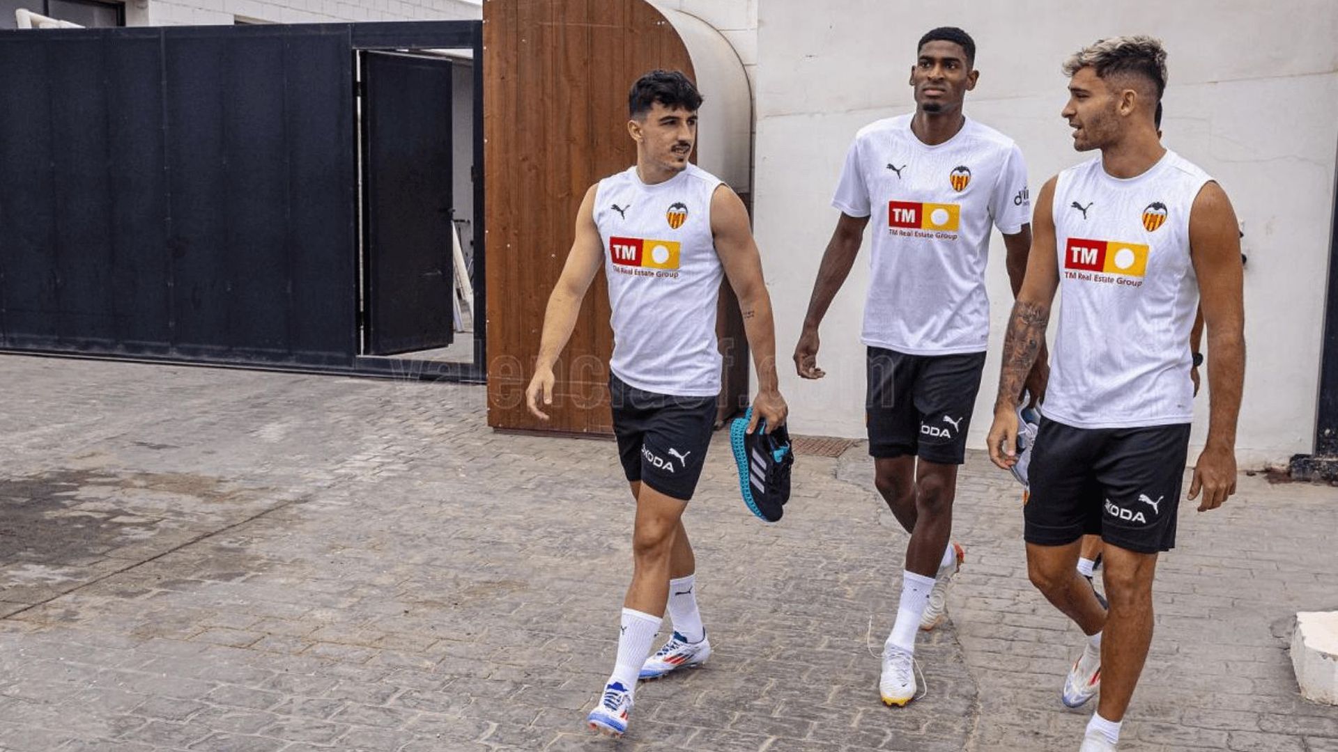 foto_de_un_entrenamiento_del_valencia_cf_001.png foto_de_un_entrenamiento_del_valencia_cf_001.png