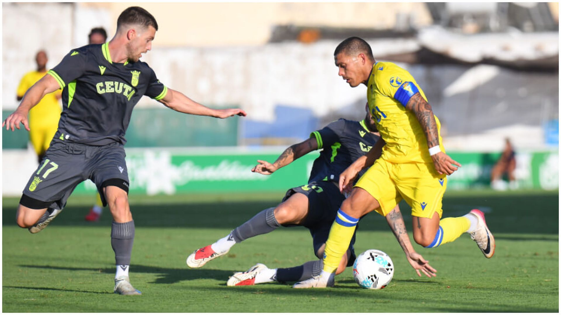 fotojet_14jpg_001.jpg fotojet_14jpg_001.jpg