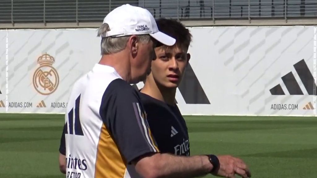 Carlo Ancelotti, muy pendiente de los nuevos fichajes: abrazos y consejos para los recién llegados