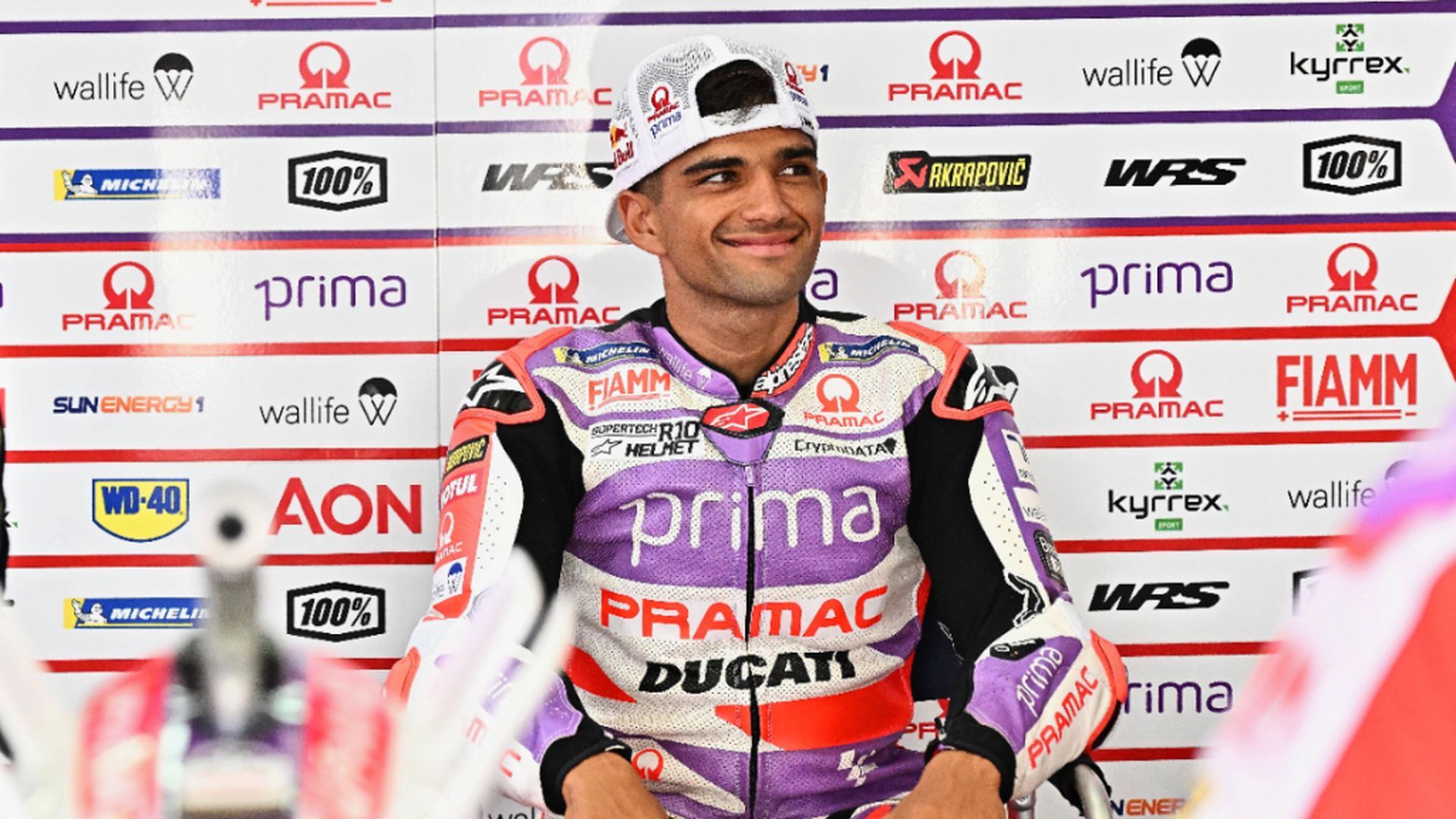 fotojet___2023_11_11t101144315.jpg fotojet___2023_11_11t101144315.jpg