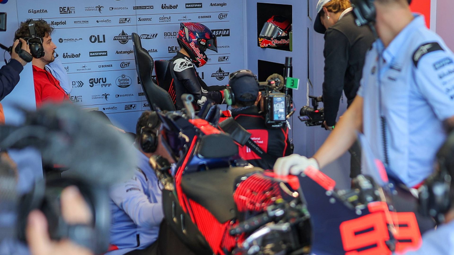 fotojet___2023_12_01t110420921.jpg fotojet___2023_12_01t110420921.jpg