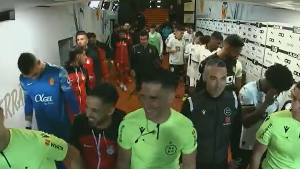 Jaume Costa, con Ortiz Arias en Mestalla