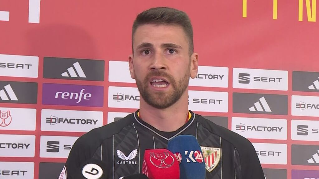 Unai Simón, rendido ante los valores de Lezama