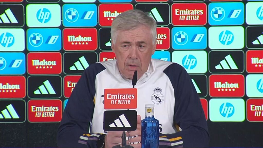 Ancelotti defiende el cambio de decisión de Xavi para quedarse en el Barça: "¿Cuántas veces he cambiado yo?"