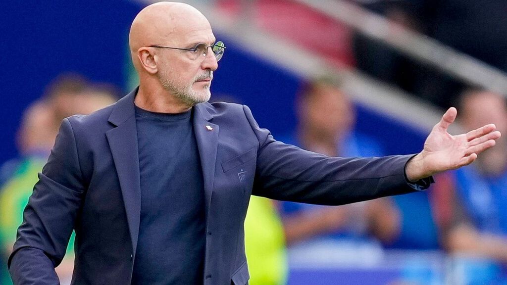 Posible once de España ante Francia: Navas por Carvajal, Nacho por Le Normand  y Dani Olmo por Pedri