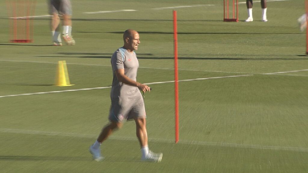 Luis Piñedo, el sustituto del Profe Ortega, ya mete caña: "No me quedo aquí parado"