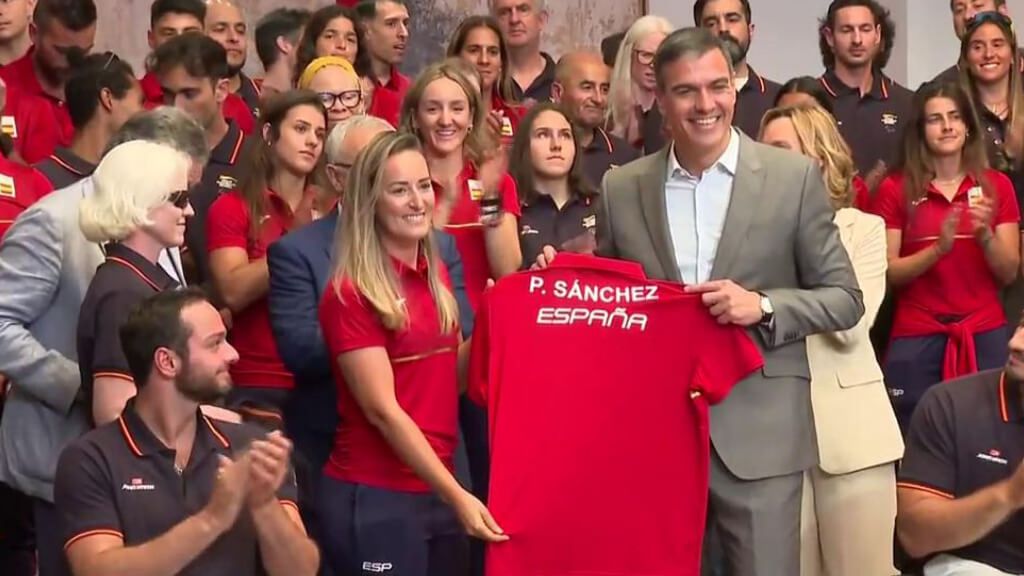 Pedro Sánchez, sobre la igualdad de hombres y mujeres en el equipo español en París 2024: "Han tenido que pasar 128 años"