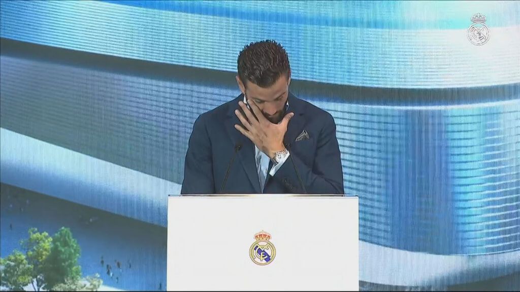 Nacho Fernández se emociona al mencionar a su mujer y a sus hijos: "Gracias por la familia que hemos construido"