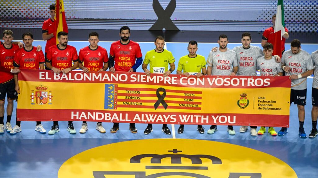 Sentido homenaje en Sagunto durante el España - Italia: el apoyo a las víctimas de la DANA en Valencia
