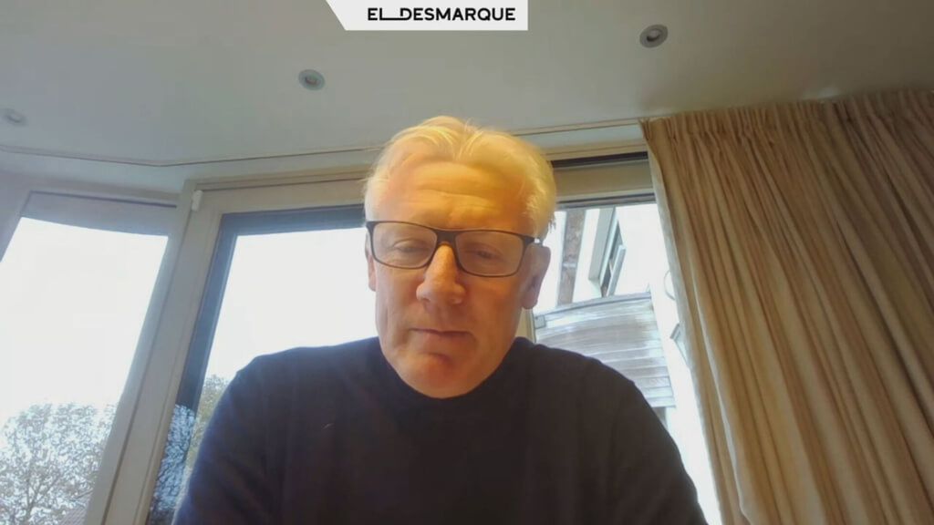 Marc Vercammen, sobre el césped híbrido