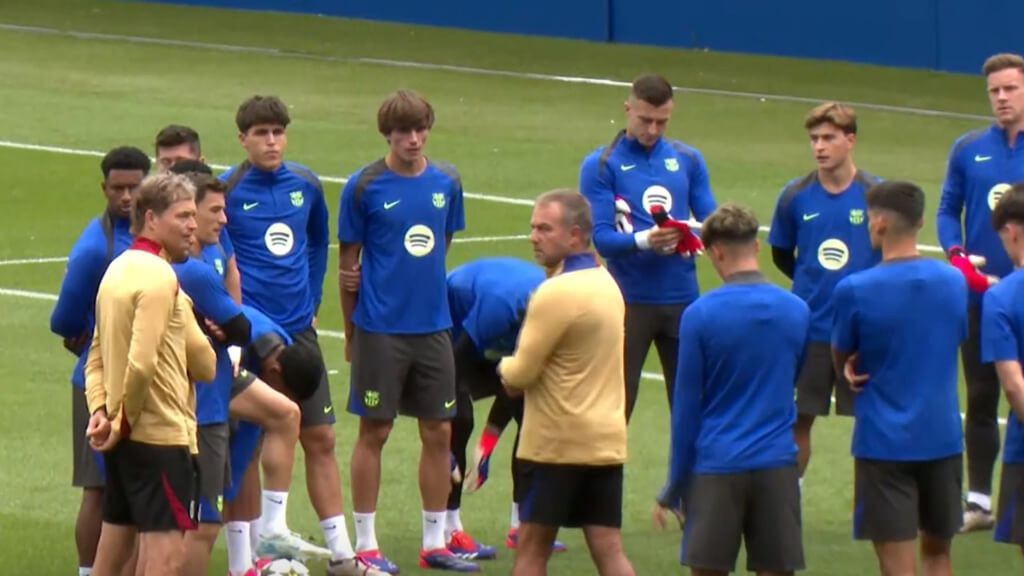Hansi Flick aprieta las tuercas al Barcelona: "Los jugadores sabían que podría llegar una bronca"