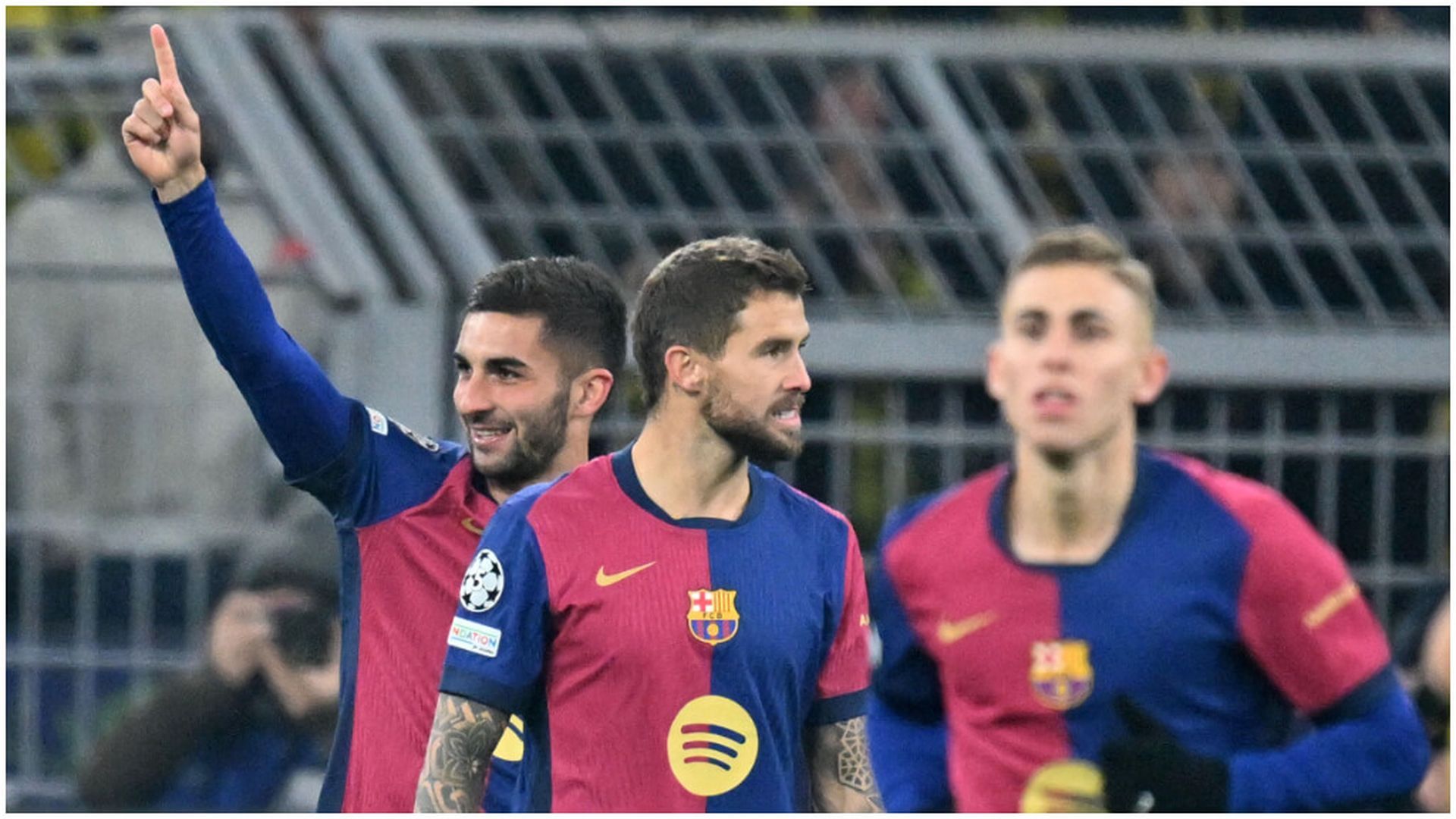 fotojet___2024_12_11t225753215jpg_001.jpg fotojet___2024_12_11t225753215jpg_001.jpg