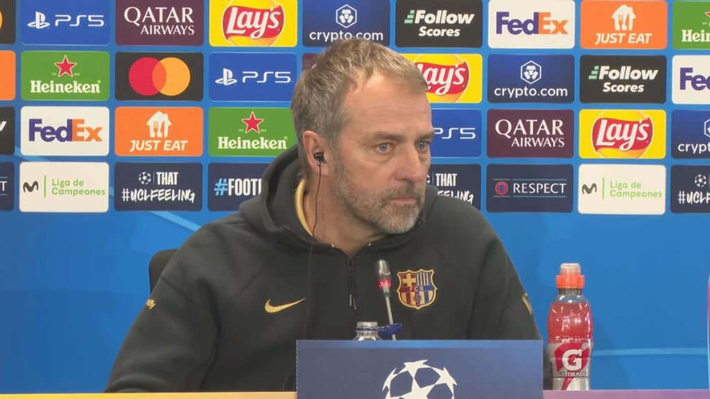 Hansi Flick en la rueda de prensa previa al Atalanta