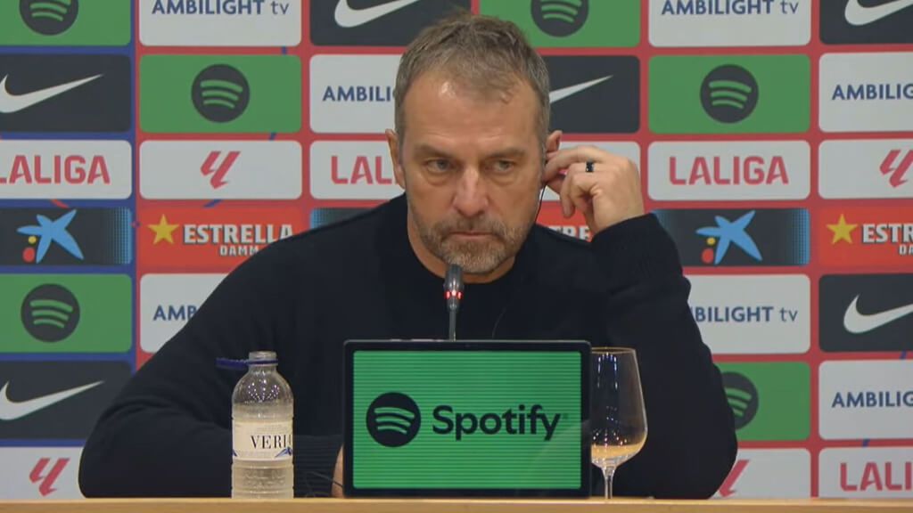 Hansi Flick señala a Jules Koundé tras su retraso: "Va de respeto"