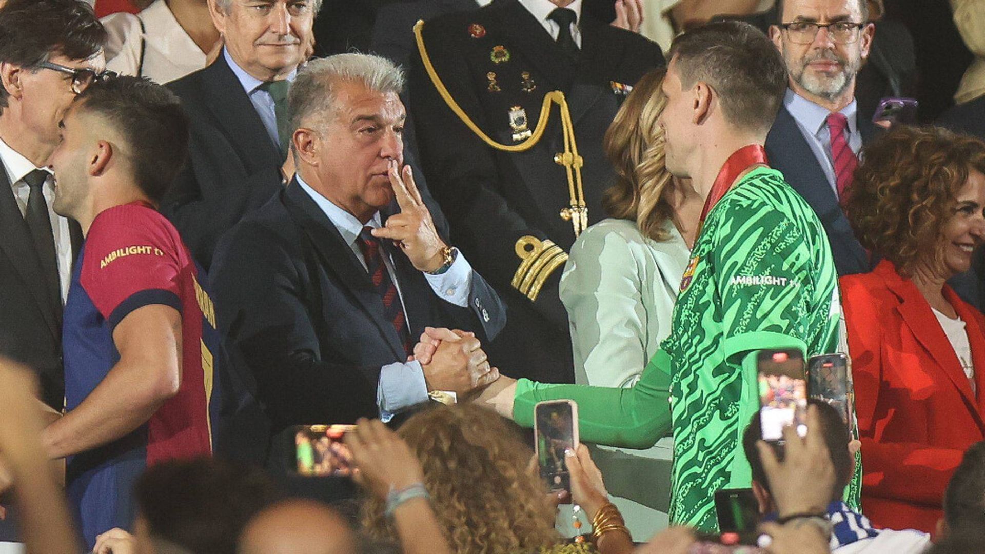 fotojet___2025_04_28t120257037jpg_001.jpg fotojet___2025_04_28t120257037jpg_001.jpg